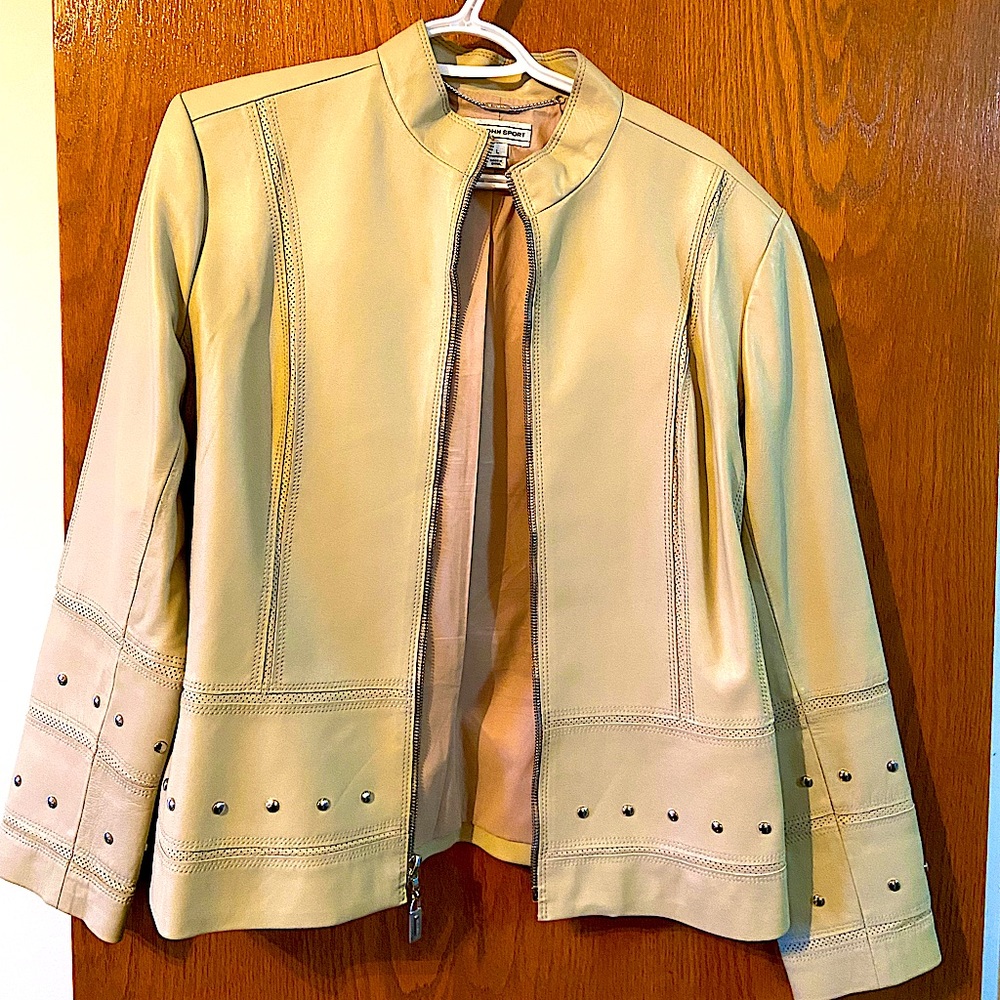 Luxury St John Sport leather jacket in pristine condition
